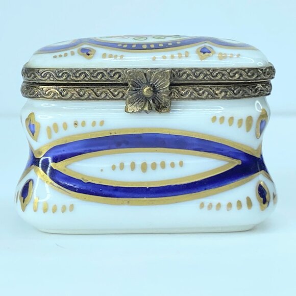 Blue Rectangle Pill Porcelain Limoges Trinket Box A33 - Picture 2 of 7